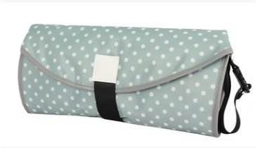 light-green-dots