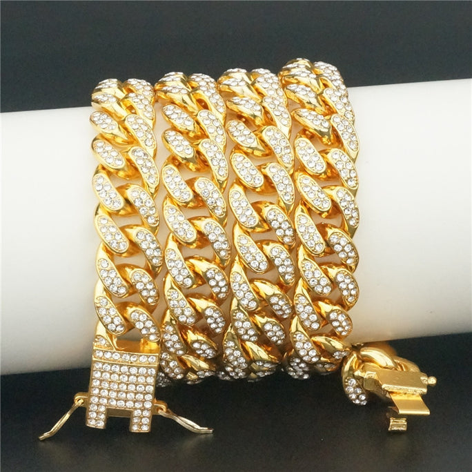 Hip Hop Pet Collar – Stylish Bling Accessory for Your Pet